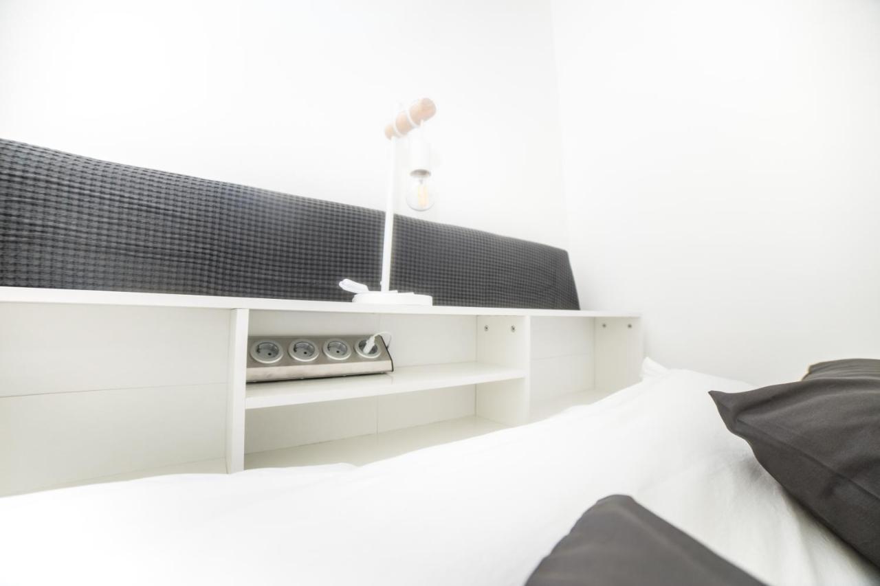 City Centre Hidden Gem! Apartment For Up To 3 People Brussels Ngoại thất bức ảnh
