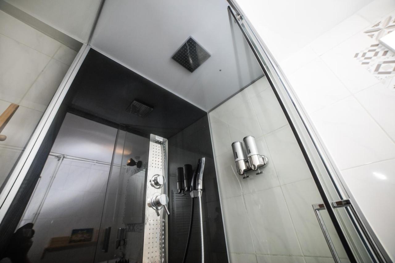 City Centre Hidden Gem! Apartment For Up To 3 People Brussels Ngoại thất bức ảnh