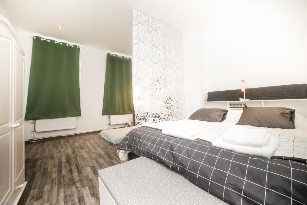 City Centre Hidden Gem! Apartment For Up To 3 People Brussels Ngoại thất bức ảnh