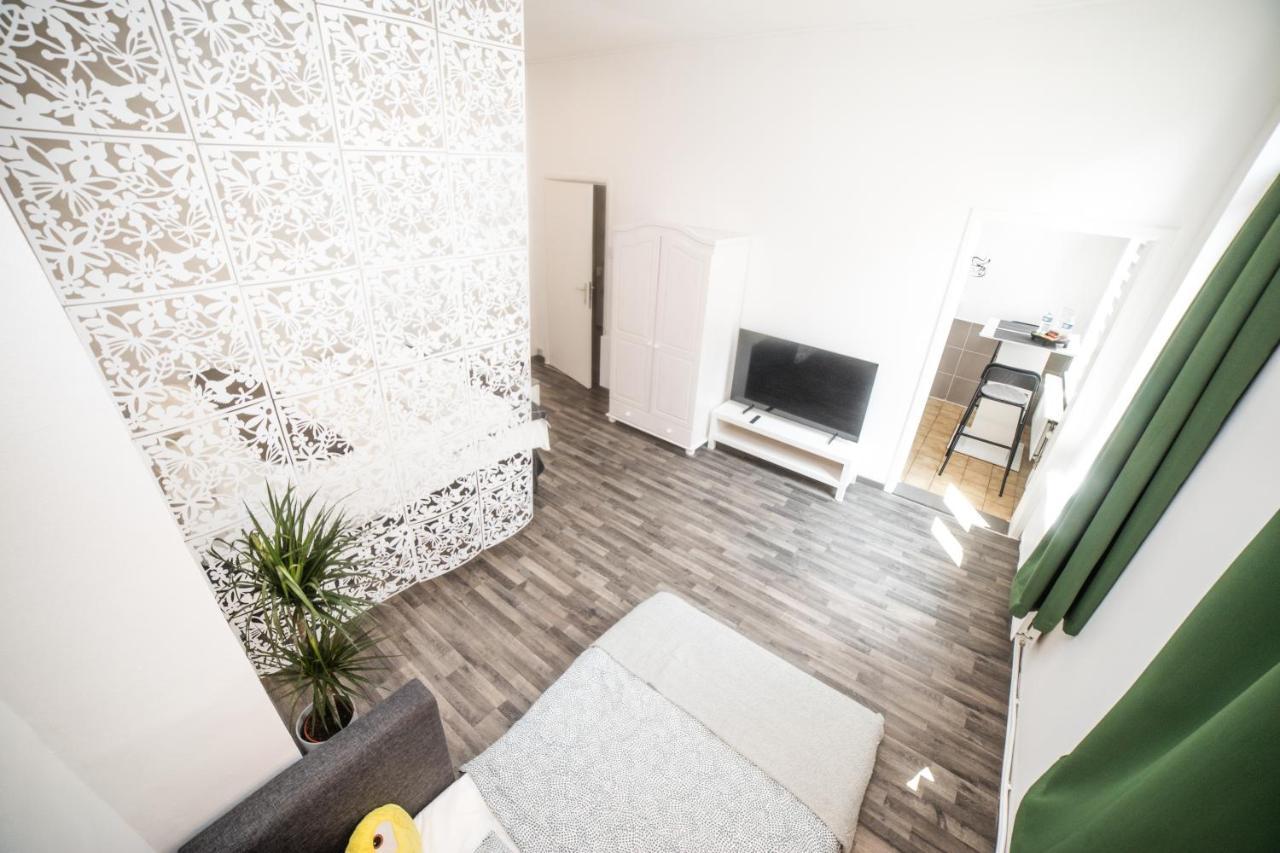 City Centre Hidden Gem! Apartment For Up To 3 People Brussels Ngoại thất bức ảnh
